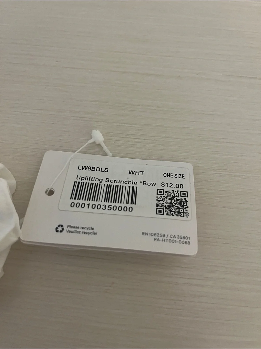 NWT Luluemon Scrunchie